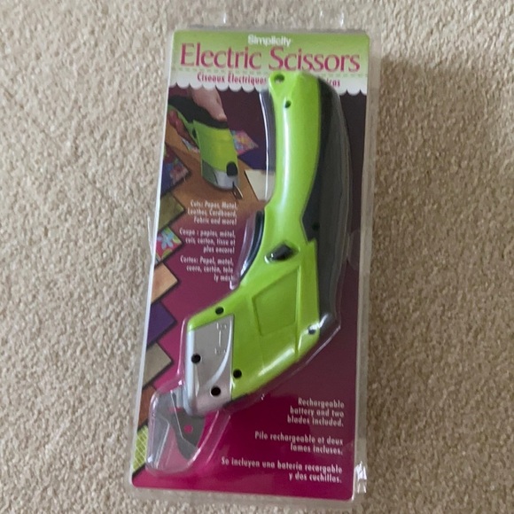 Electric scissors new in box - Picture 1 of 2